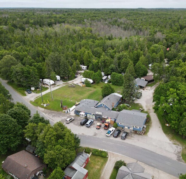 More Photos Of 817 Pike Bay Rd, Northern Bruce Peninsula Trailer Camper Park For Sale
