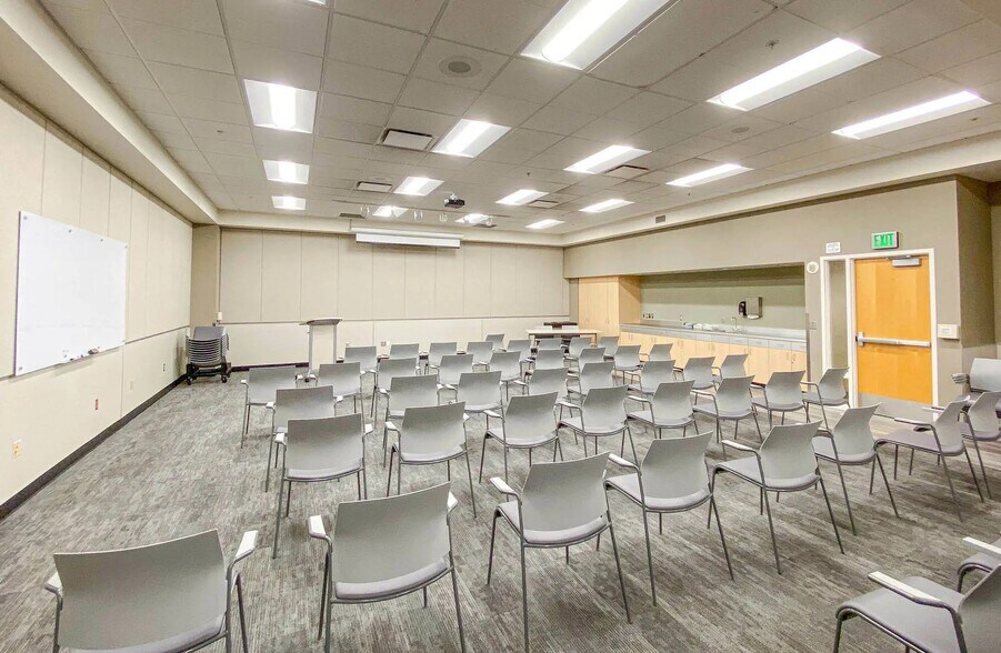 More Photos Of 250 S 5th St, Boise Office For Lease