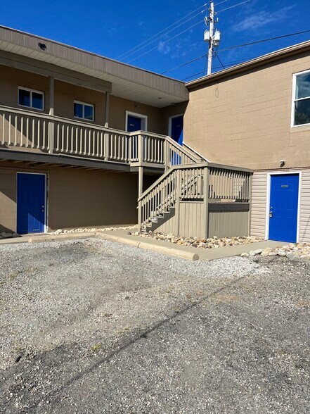 More Photos Of 532 Main St, Wintersville Freestanding For Lease