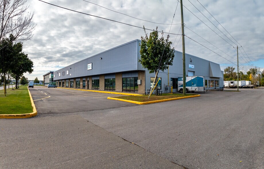 Primary Photo Of 5130 Rue Rideau, Québec Distribution For Lease