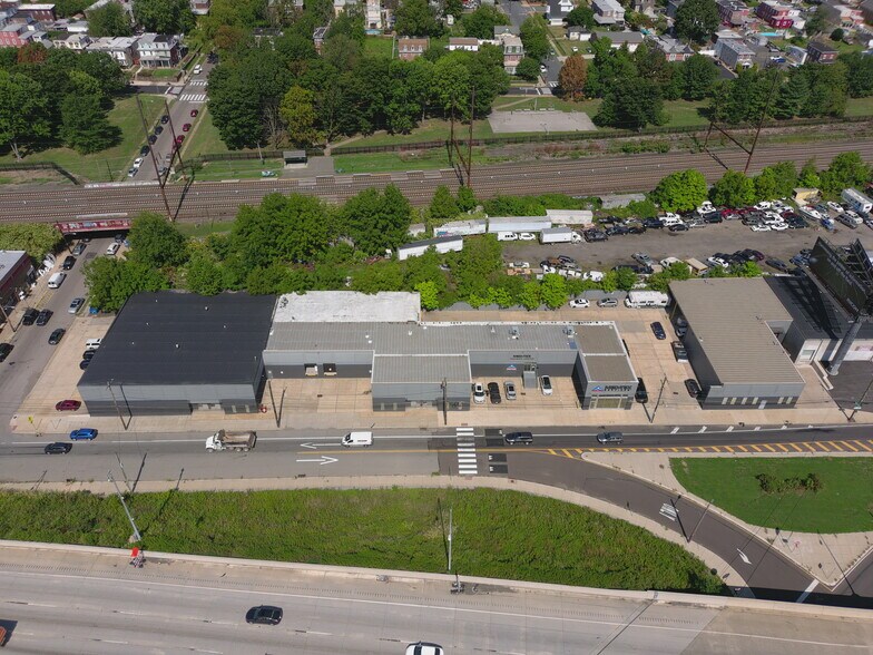 More Photos Of 6940 State Rd, Philadelphia Flex For Sale