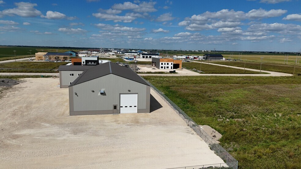 More Photos Of 119 Froese, Headingley Manufacturing For Sale