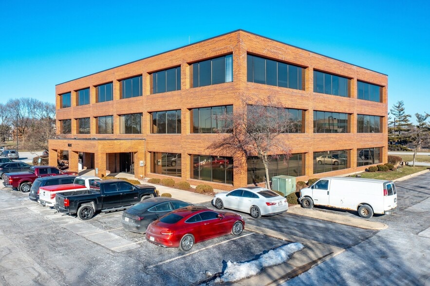 Primary Photo Of 1601 Bond St, Naperville Office For Lease