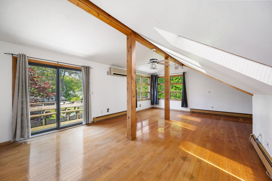 More Photos Of 275 W Main St, Norton Office Residential For Sale