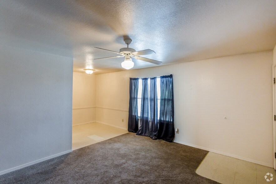 More Photos Of 141 Market St, Monticello Apartments For Sale