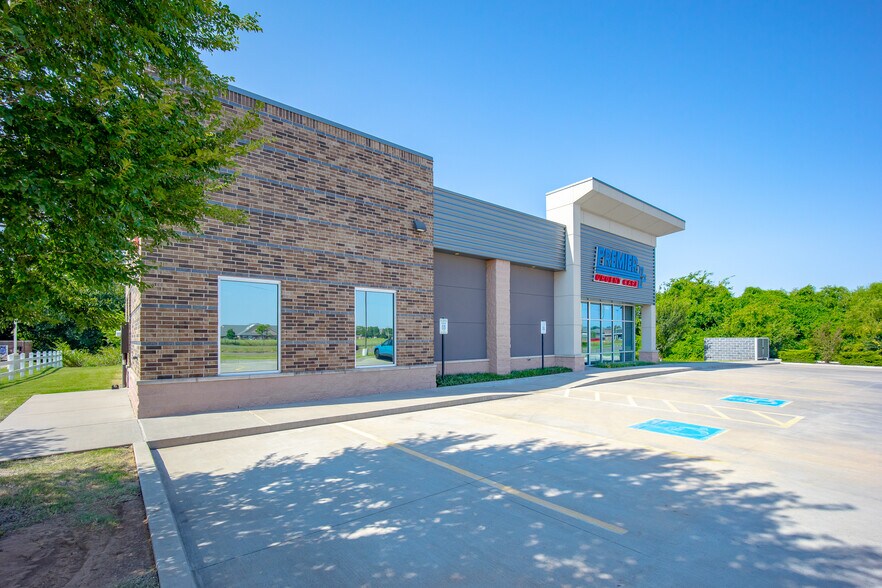 More Photos Of 2804 SW 134th St, Oklahoma City Medical For Sale