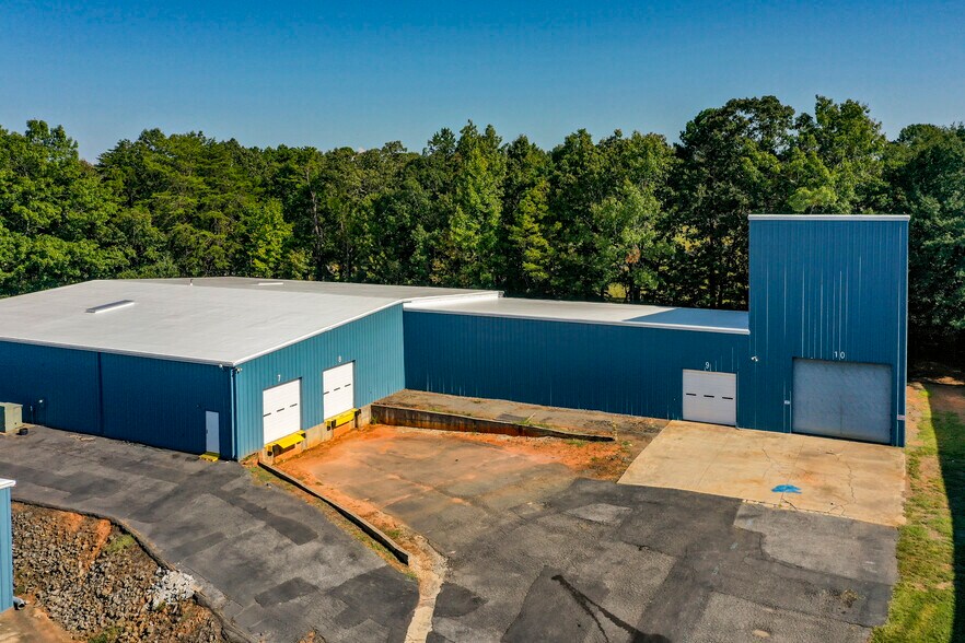 More Photos Of 144 Industrial Dr, Forest City Warehouse For Lease