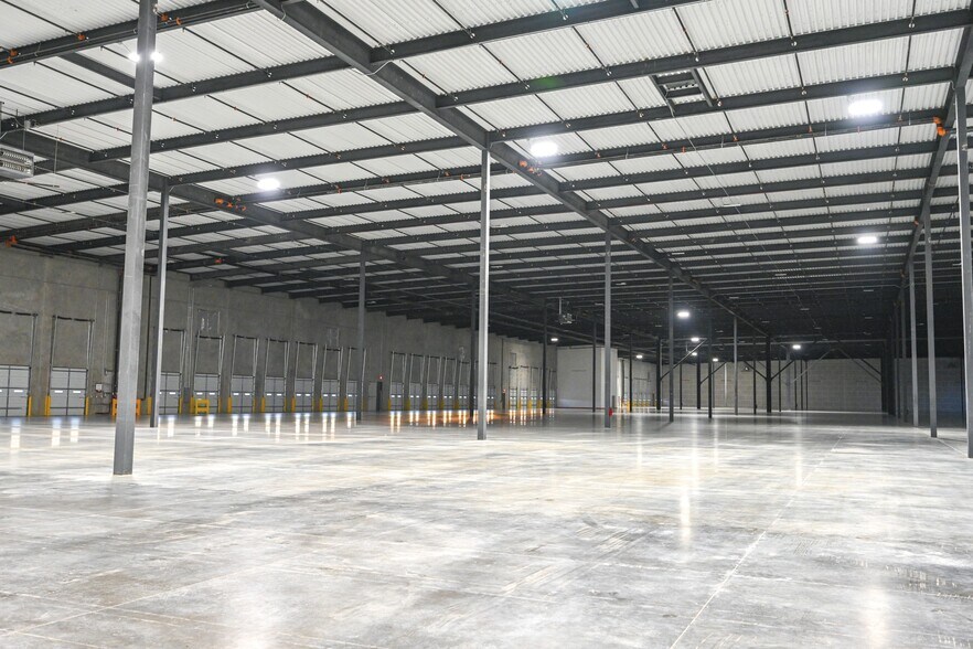 More Photos Of 2801 N State Highway 78, Wylie Warehouse For Lease