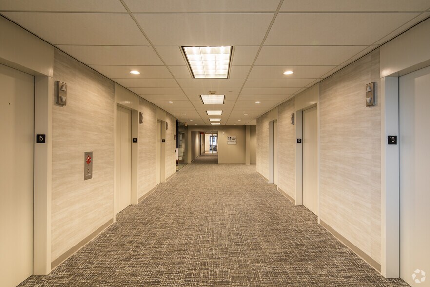 More Photos Of 200 N Broadway, Saint Louis Office For Lease