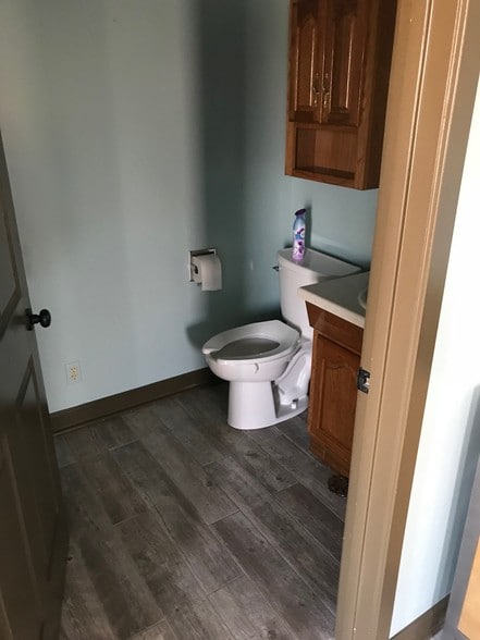 More Photos Of 825 E North St, Elburn Warehouse For Lease