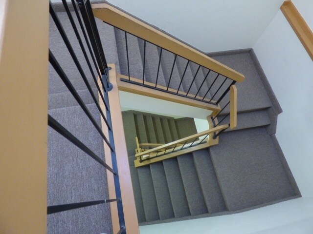 More Photos Of 1967 Lincoln Hwy, Edison Office For Sale
