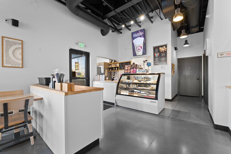 More Photos Of 1802 1st, Yakima Restaurant For Sale