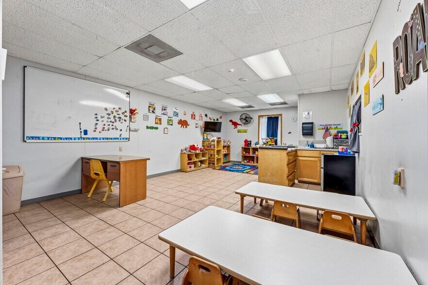 More Photos Of 16737 Sprawling Oaks Dr, Conroe Daycare Center For Sale