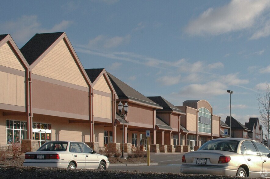 Primary Photo Of 2317 Vestal Pky E, Vestal Township Unknown For Lease