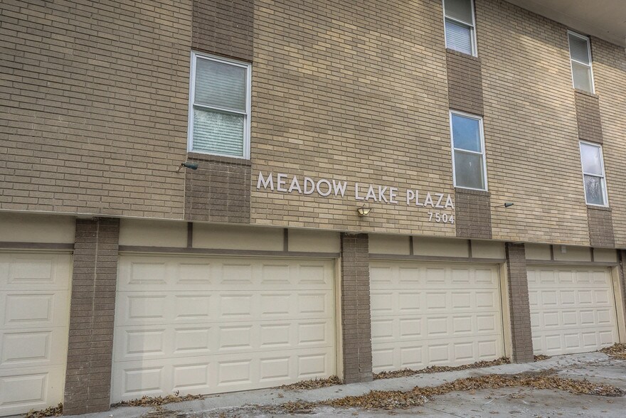 More Photos Of 7504 Wyoming St, Kansas City Apartments For Sale