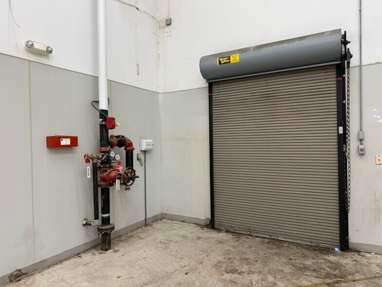 More Photos Of 9006 Greenwell Springs Rd, Baton Rouge Drugstore For Sale