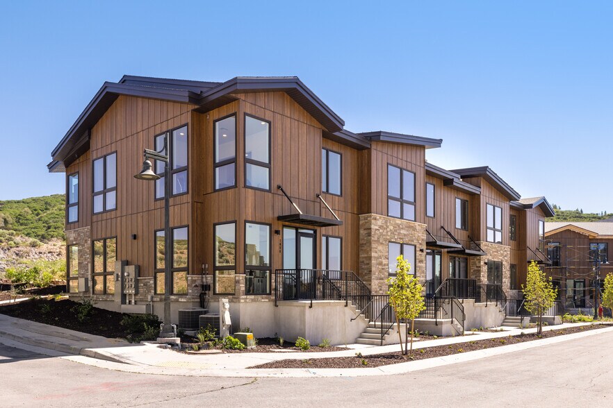 Primary Photo Of 1076 Spring Rd, Kamas Office Residential For Lease