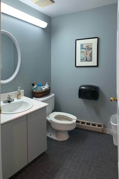 More Photos Of 75 Summit Ave, Hackensack Medical For Lease