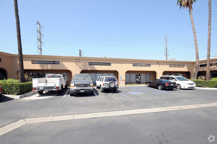 More Photos Of 1721-1759 Claudina Way, Anaheim Warehouse For Lease
