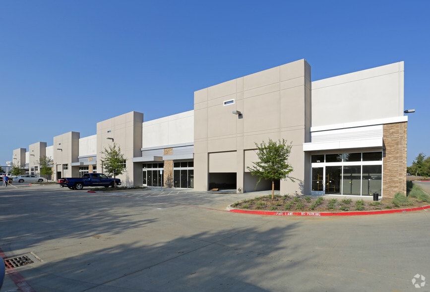 More Photos Of 935 S Kimball Ave, Southlake Light Manufacturing For Lease