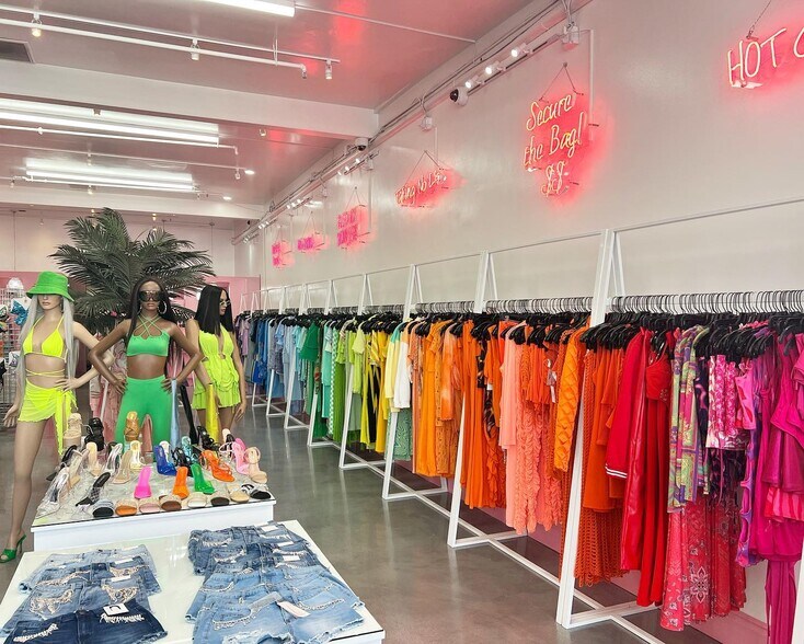 More Photos Of 7312-7316 Melrose Ave, Los Angeles Storefront For Lease