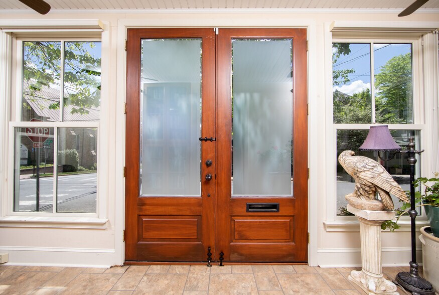 More Photos Of 69 E Oakland Ave, Doylestown Office For Sale