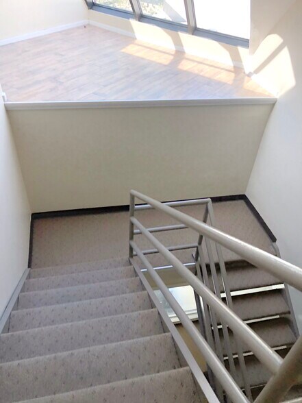 More Photos Of 241 Maple Ave, Red Bank Medical For Lease