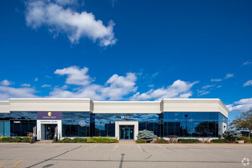 More Photos Of 1155 N Service Rd W, Oakville Coworking Space