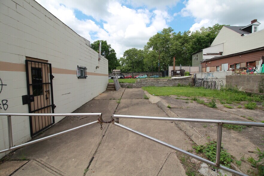 More Photos Of 4614 Penn Ave, Pittsburgh Land For Sale