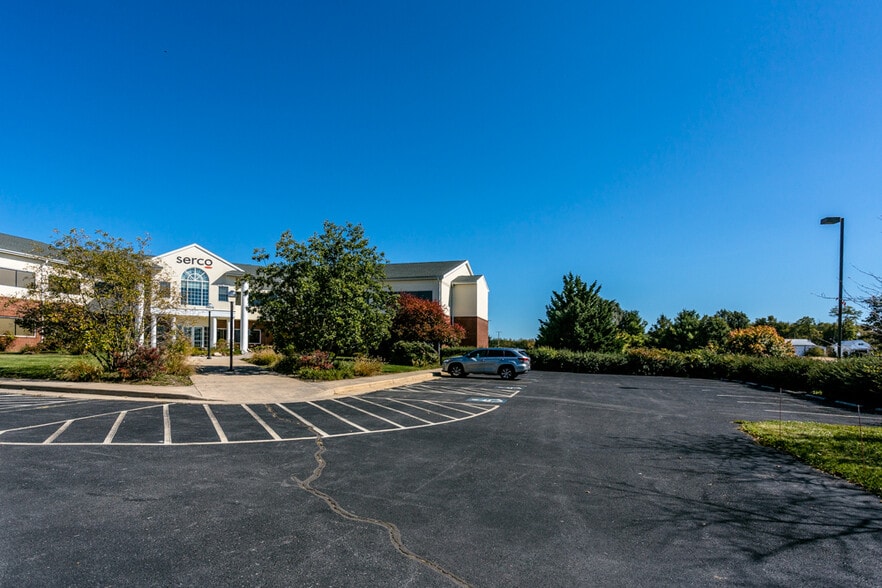 More Photos Of 1450 Technology Dr, Harrisonburg Office For Sale