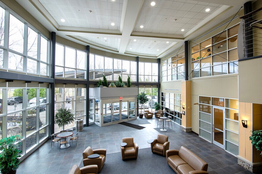 More Photos Of 1 Park West Blvd, Akron Medical For Lease