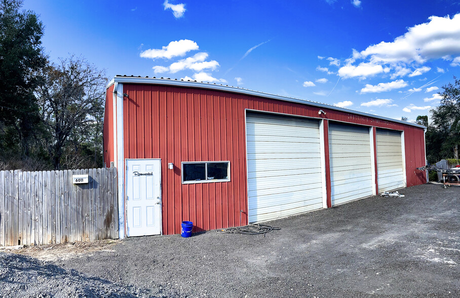 Primary Photo Of 6011 W Homosassa Trl, Homosassa Auto Repair For Sale