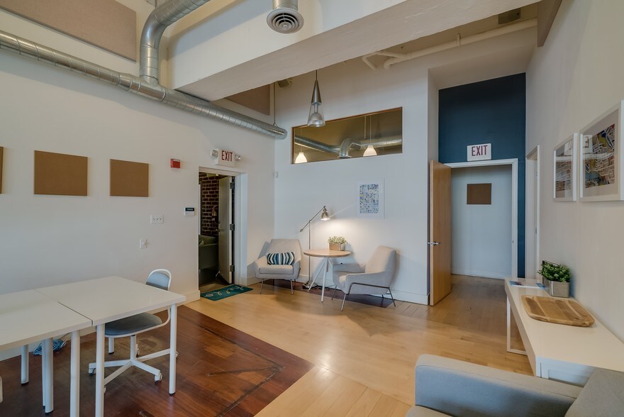 More Photos Of 2424 18th St NW, Washington Office For Lease