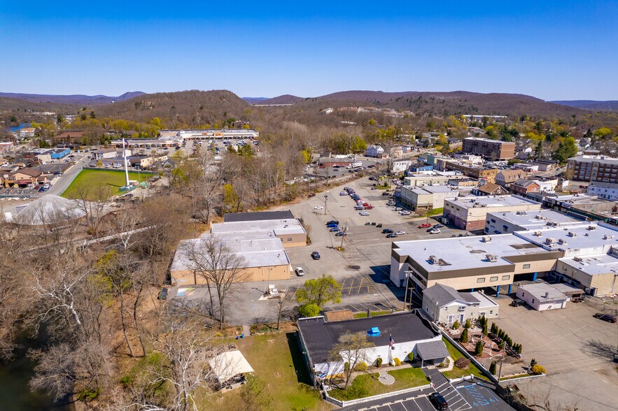 More Photos Of 228 Wanaque Ave, Pompton Lakes Warehouse For Lease