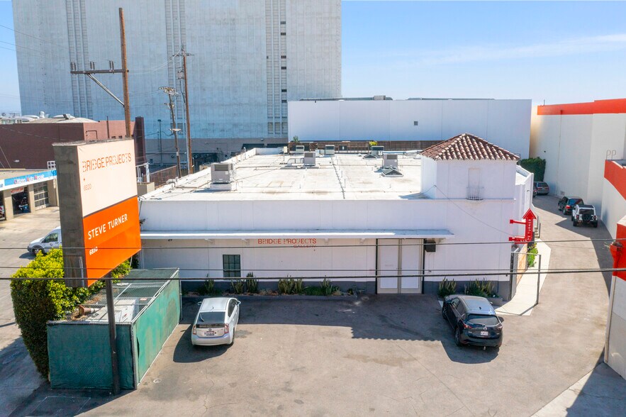 More Photos Of 6820-6830 Santa Monica Blvd, Los Angeles Storefront Retail Office For Sale