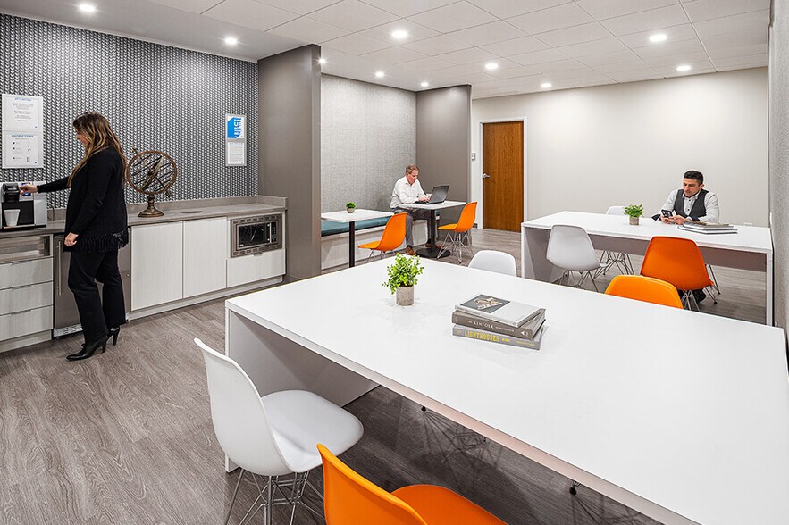 More Photos Of 2310 Parklake Dr NE, Atlanta Office For Lease