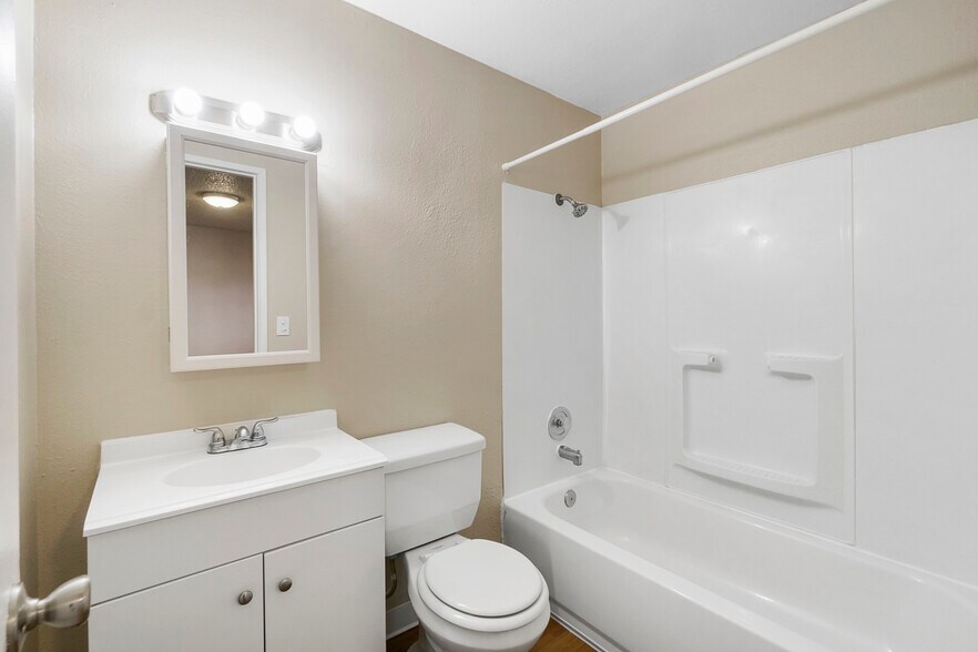 More Photos Of 510 Lilly Rd SE, Olympia Apartments For Sale