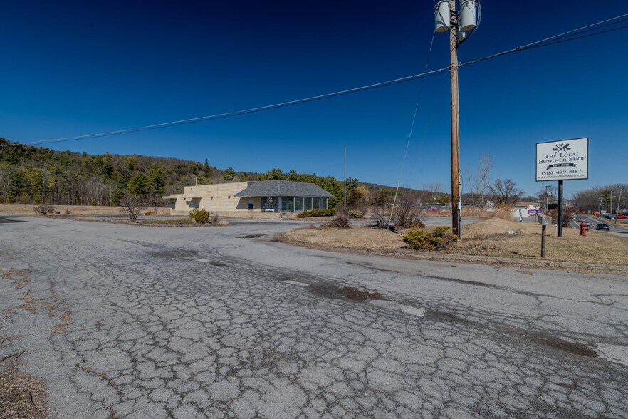 More Photos Of 270 Broadway, Whitehall Freestanding For Sale