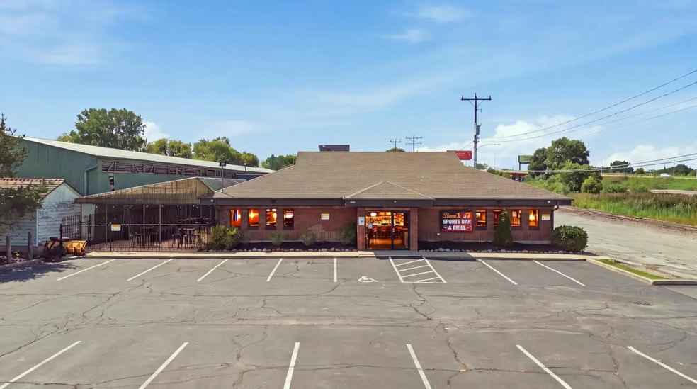 More Photos Of 8775 N 107th St, Milwaukee Restaurant For Sale