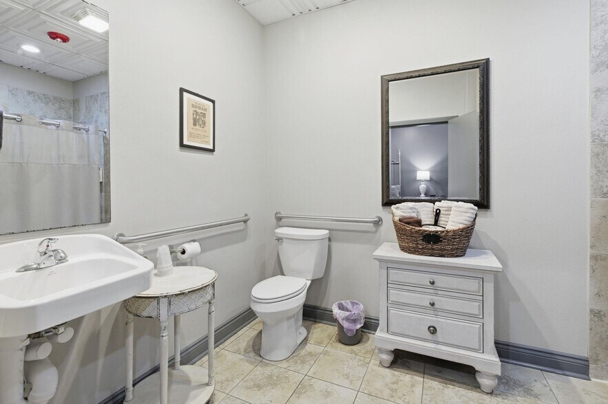 More Photos Of 233 Arthur Ave, Lake Arthur Hotel For Sale