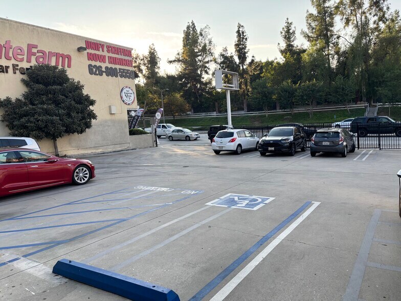 More Photos Of 346 N Azusa Ave, La Puente Storefront Retail Office For Sale