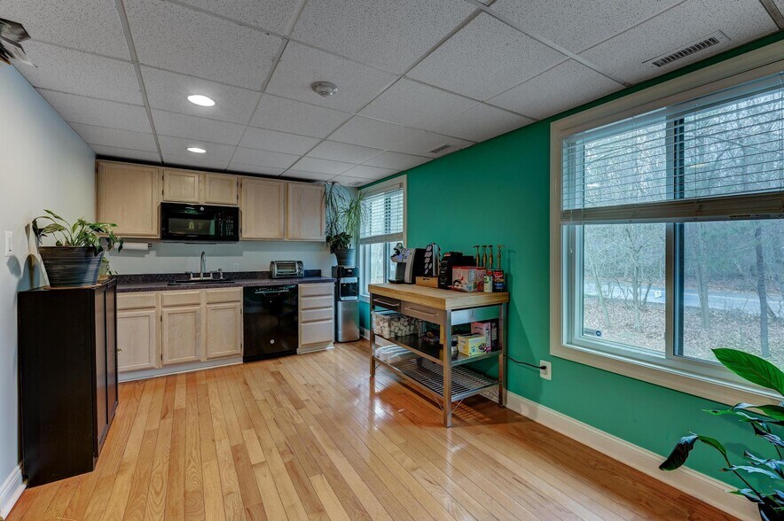 More Photos Of 105 Atsion Rd, Medford Medical For Sale