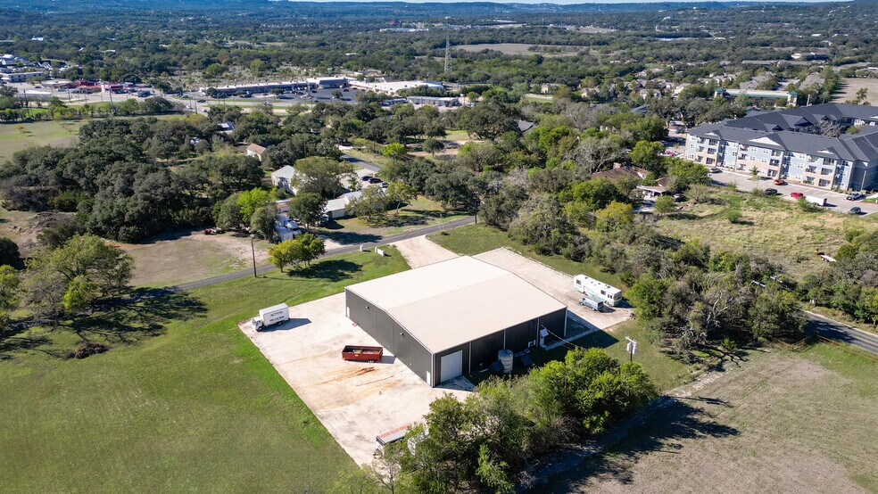 More Photos Of 2 Hill View Ln, Boerne Warehouse For Lease