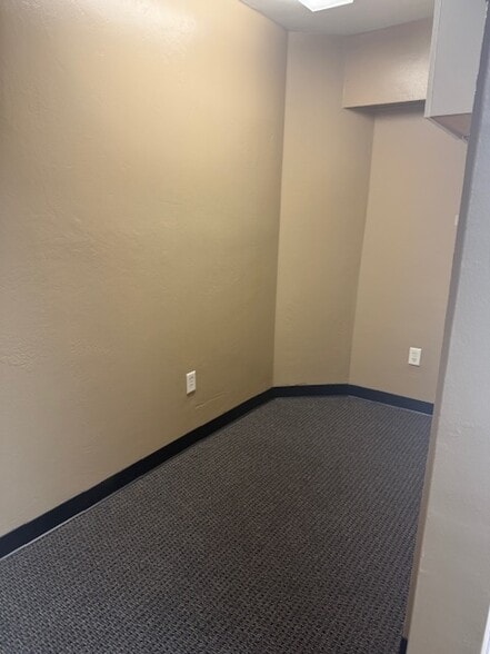 More Photos Of 3937 Alken St, Bakersfield Warehouse For Lease