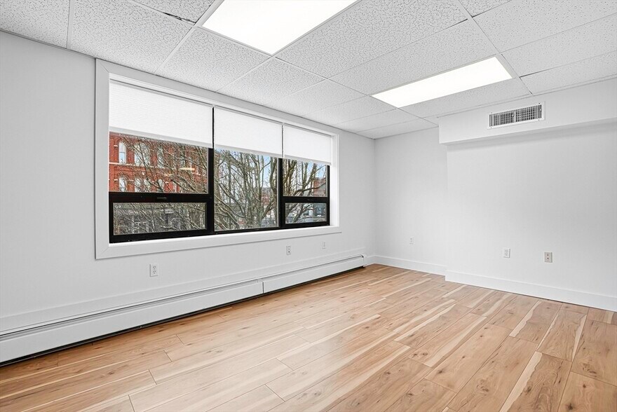 More Photos Of 10-16 South St, Westborough Office For Sale