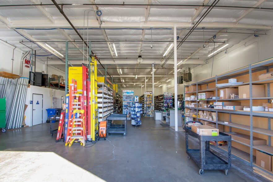 More Photos Of 654 Irwin St, San Rafael Service For Lease