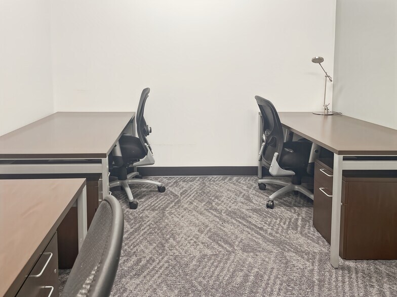 More Photos Of 16427 N Scottsdale Rd, Scottsdale Coworking Space