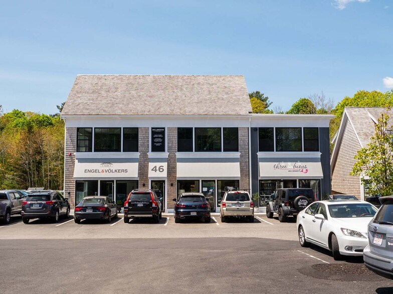 More Photos Of 46 Railroad Ave, Duxbury General Retail For Lease