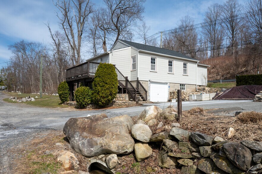 More Photos Of , Brookfield Unknown For Sale