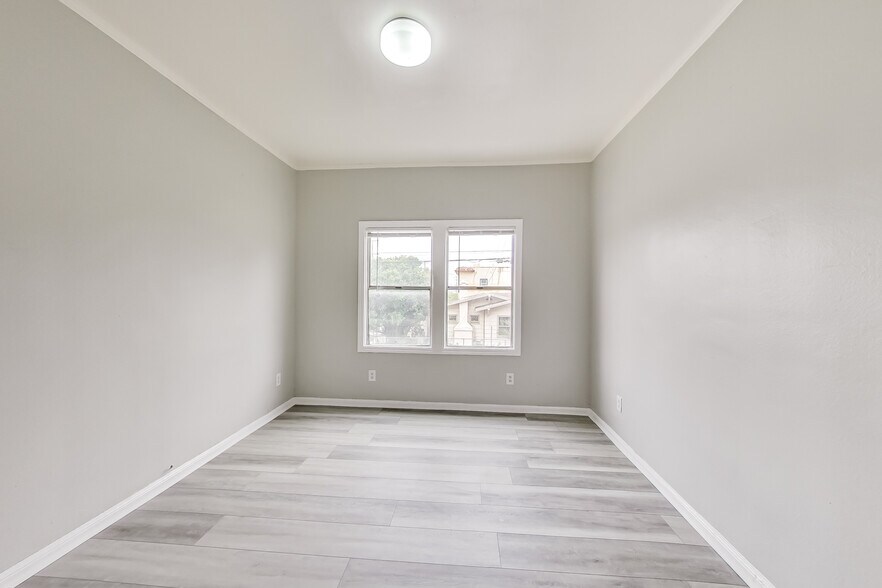 More Photos Of 2451 Seminary Ave, Oakland Apartments For Sale